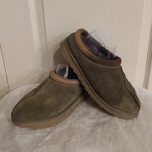 UGG Tasman Olive Green Suede Slippers US W9 M7 EU 40 Classic Preppy Streetwear